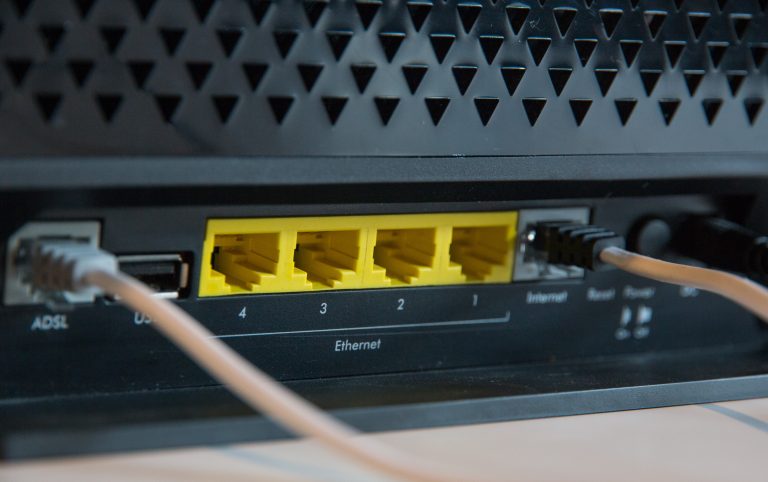 This Is the Difference Between a Router and a Modem